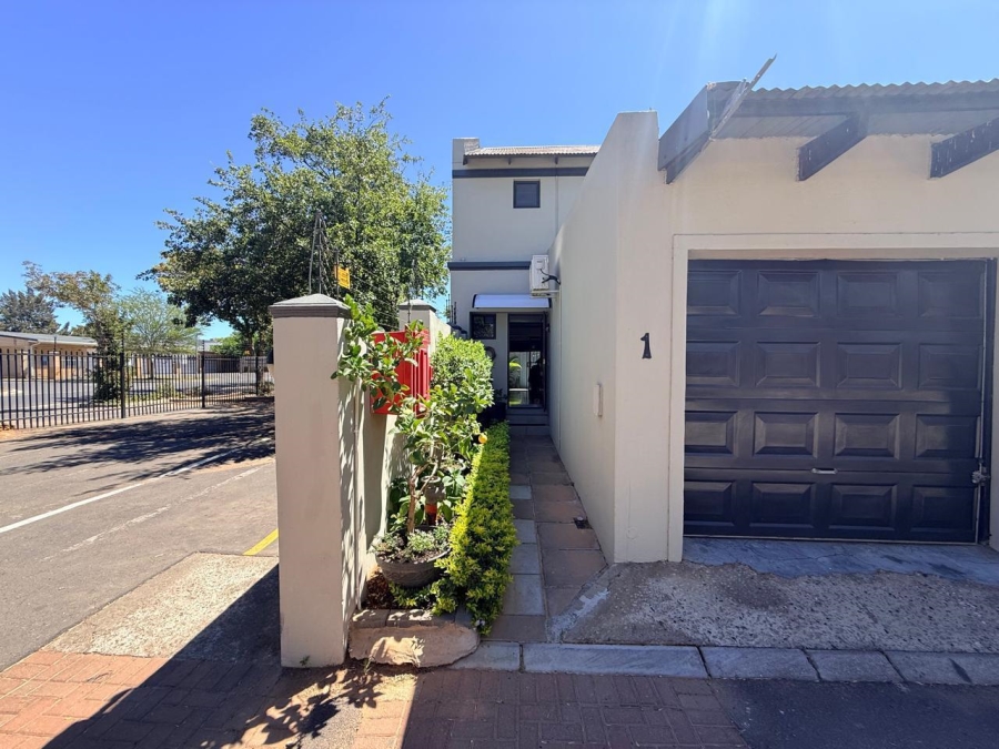 2 Bedroom Property for Sale in Paglande Western Cape